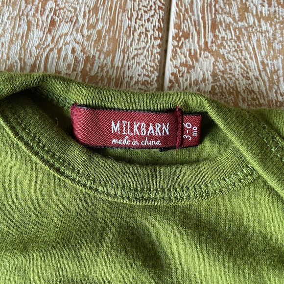 Milk Barn | Dachshund Onesie - Picture 6 of 7